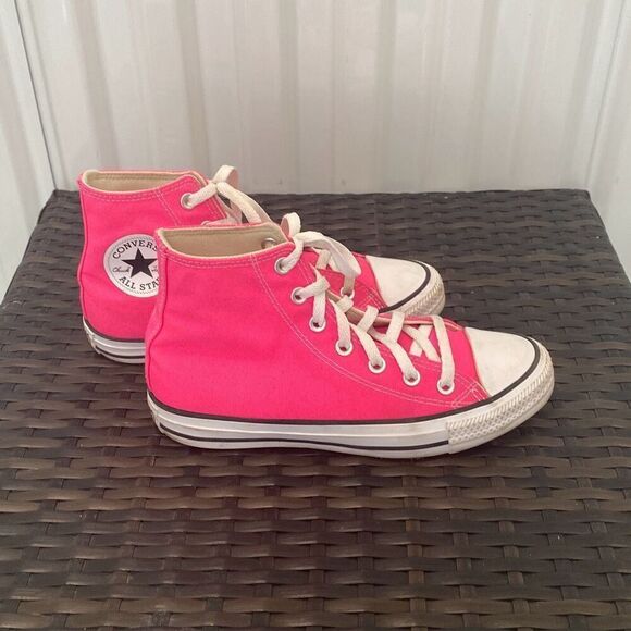 Converse women’s size 7.5 - Picture 1 of 7